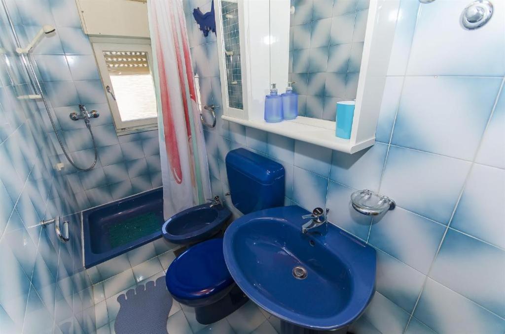 טרוגיר Three Bedroom Apartment With Amazing Sea View מראה חיצוני תמונה