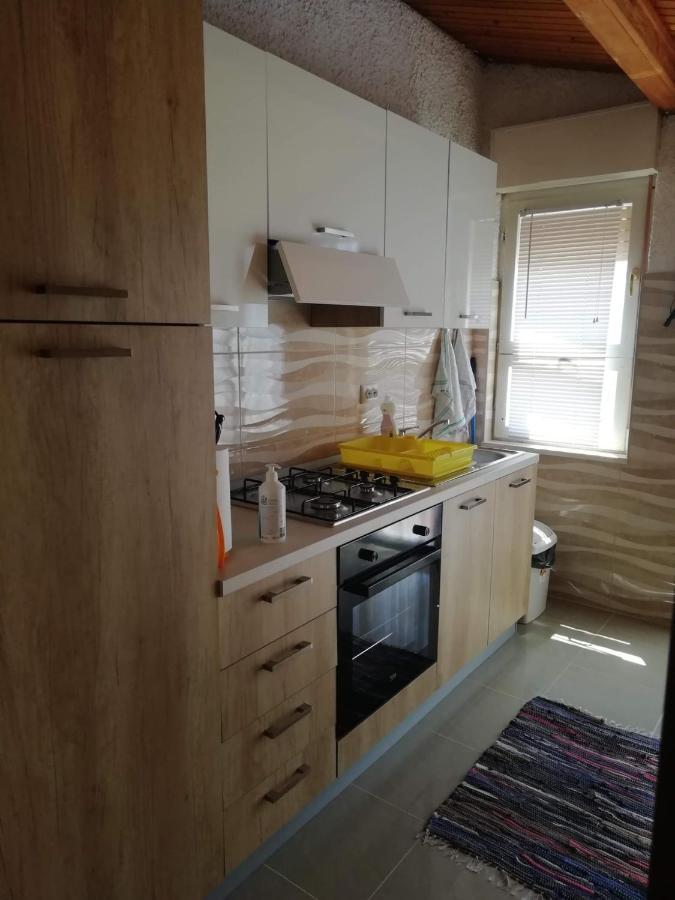 טרוגיר Three Bedroom Apartment With Amazing Sea View מראה חיצוני תמונה